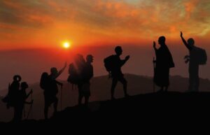 Lire la suite à propos de l’article Voyages responsables : comment minimiser votre impact environnemental en randonnée
